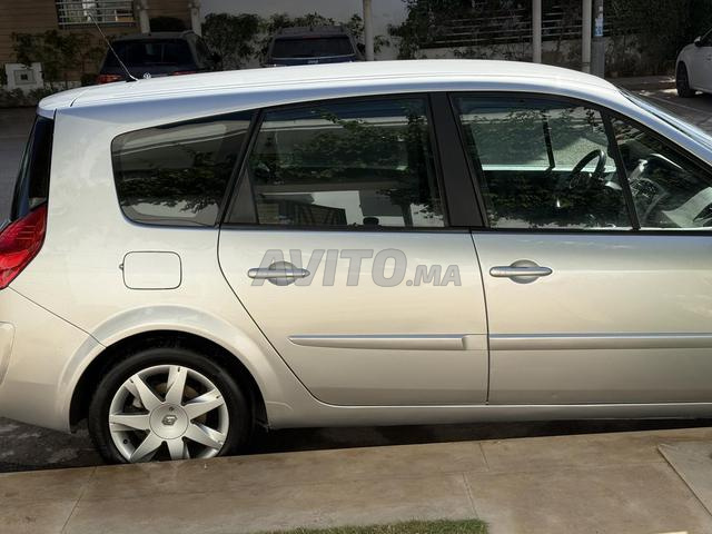 Grand Scenic diesel automatique