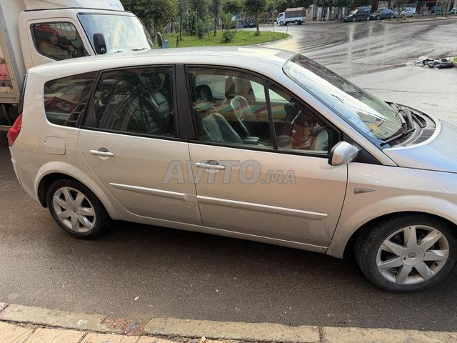 Grand Scenic diesel automatique