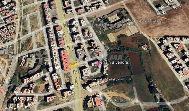 Terrain commerce R3 114m2 Bâtiment commercial à vendre