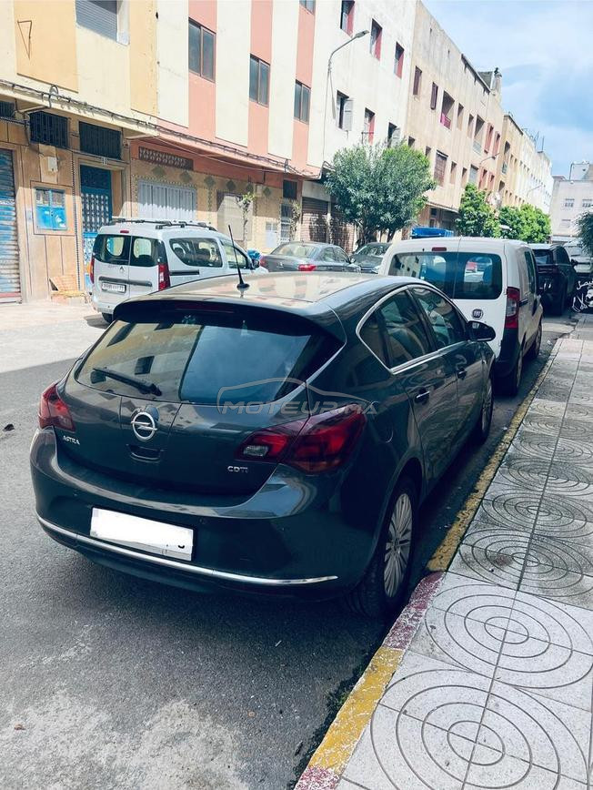 Opel Astra Diesel Modèle 05/2014 Manuel 120010Km