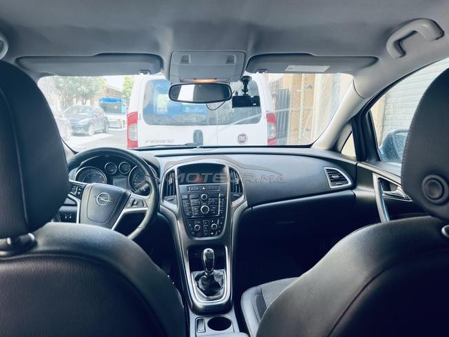 Opel Astra Diesel Modèle 05/2014 Manuel 120010Km