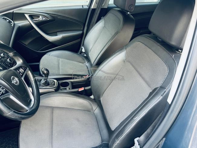 Opel Astra Diesel Modèle 05/2014 Manuel 120010Km