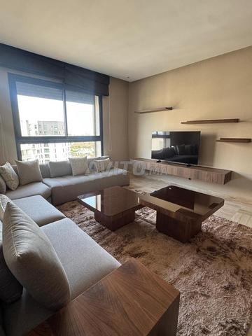 شقة راقية للإيجار 105 متر مربع في سي إف سي