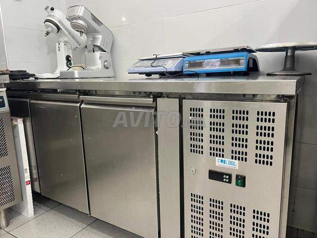 Vends plan de travail réfrigéré - 2