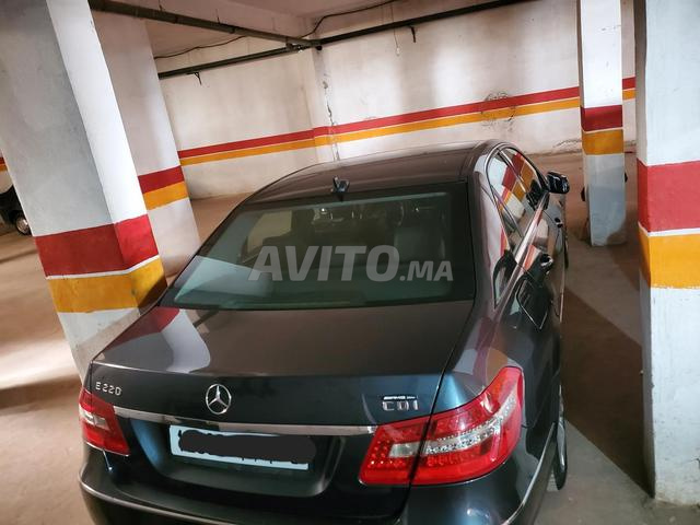 مرسيدس E220 جمرك بحالة ممتازة - 2