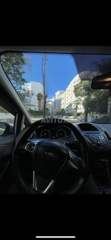 Ford fiesta 2016 essence - 2