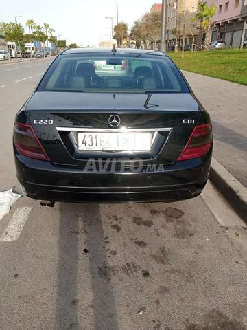 Mercedes 220 modèle 2010 - 2