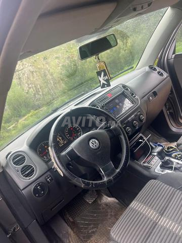 Volkswagen Tiguan - 2