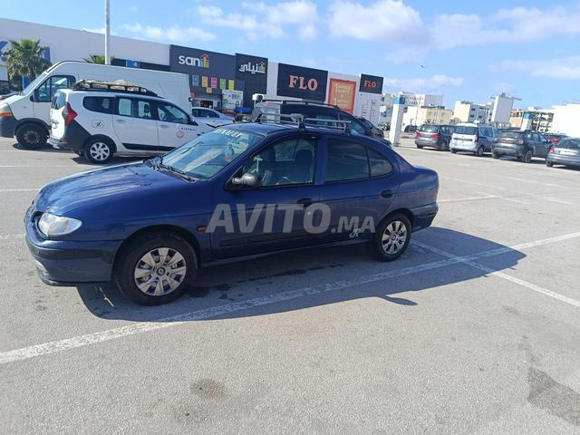 Bonjour, que ceux qui ont des affaires dans ce sujet me contactent