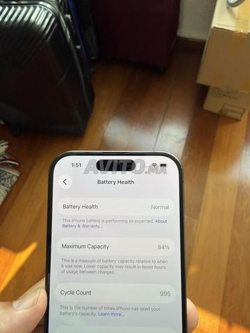 iPhone 15 Pro 256 Go très bon état - 2