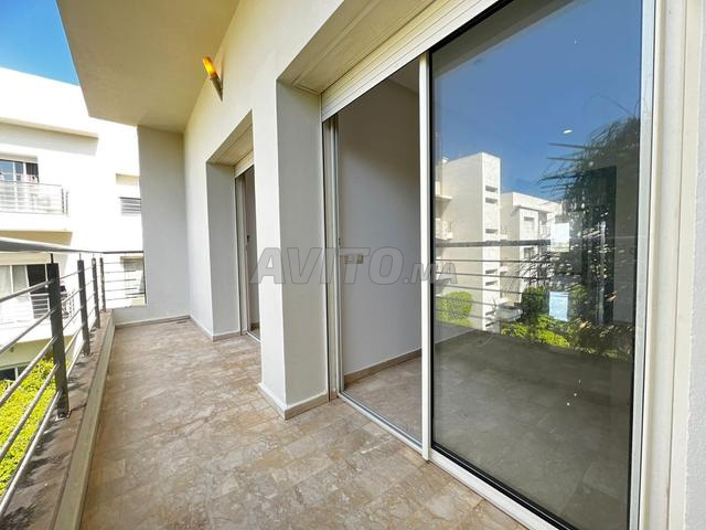 À louer appartement 3 CH vide -Ain Diab -180m2 - 2