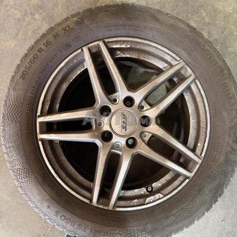 4 jantes complètes 205/60 R16 - 2