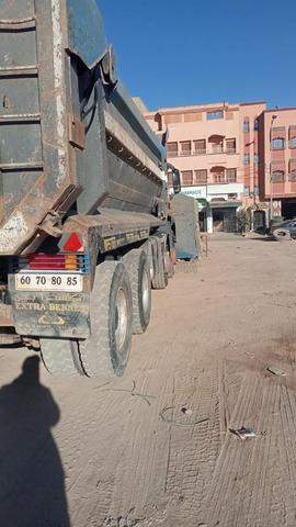 Camion 8*4 en très bon état à vendre
