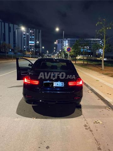 BMW Série 3 très bon état - 2