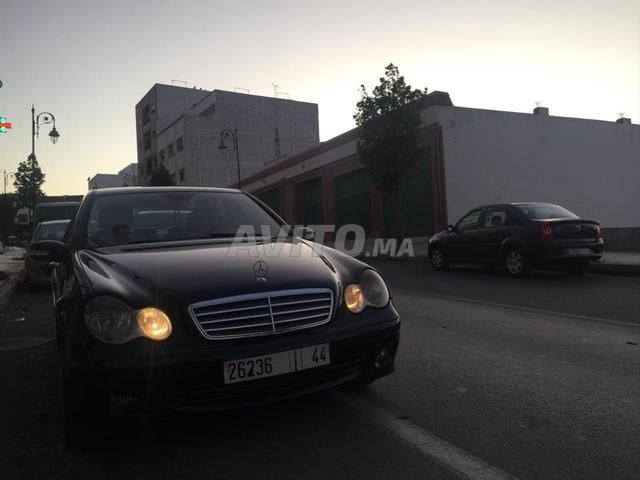 Mercedes-Benz 220 Diesel Manuelle 2006 à Tanger