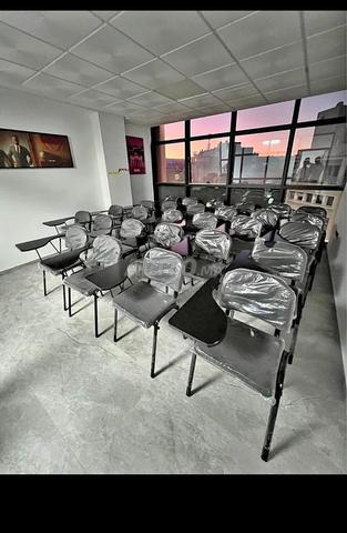 Chaise écritoire de qualité professionnelle - 2