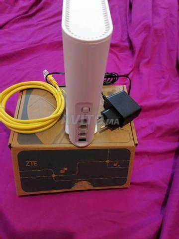 ZTE H3601P Point d'accès 5G WiFi6 Répéteur