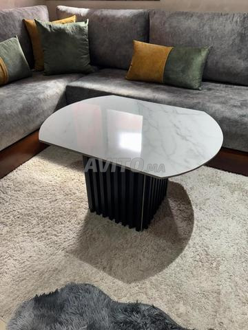 طاولة قهوة عصرية من السيراميك الإيطالي - 2