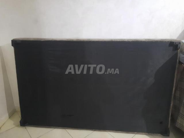 Lit tapissier une place - 2