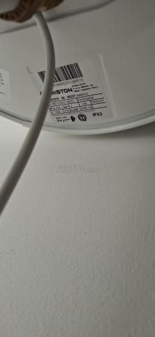 سخان مياه كهربائي Ariston سعة 50 لتر بحالة ممتازة - 2