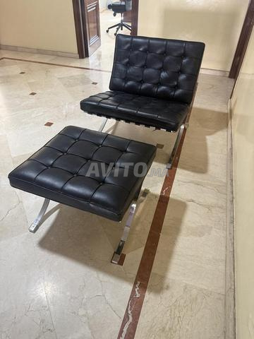 Fauteuil Barcelona cuir noir & repose-pieds - 2