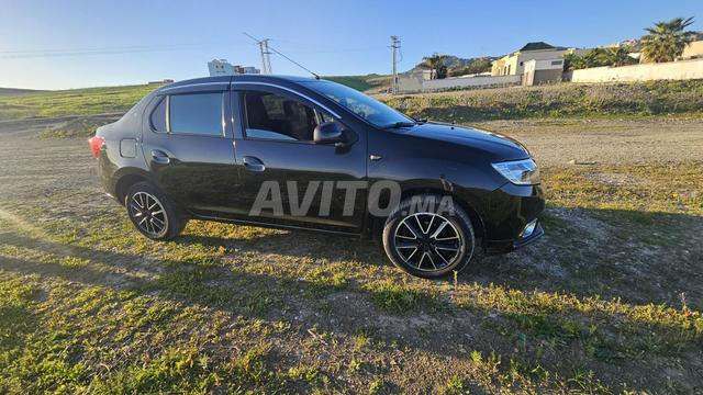 Logan Prestige excellent état