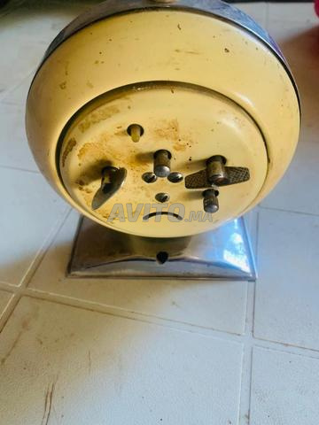 ساعة كلاسيكية ذات طابع قديم - 2