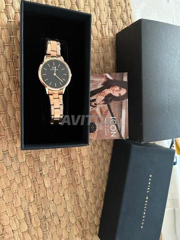 ساعة دانيال ويلينغتون مع علبة DW4320 - 2