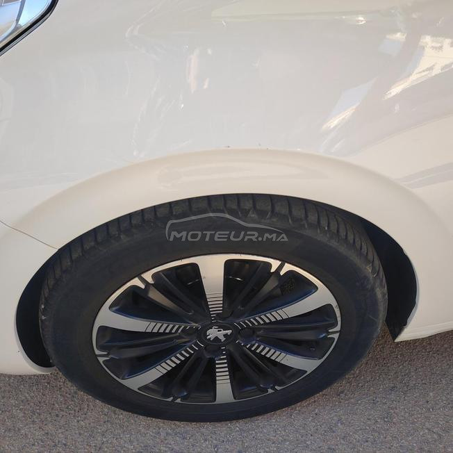 Peugeot 208 Diesel Automatique 2019 à Fès