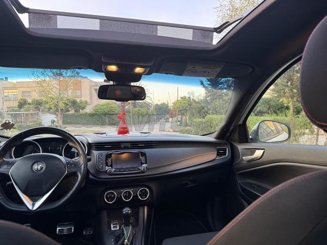 alpha romeo giuliette - 2