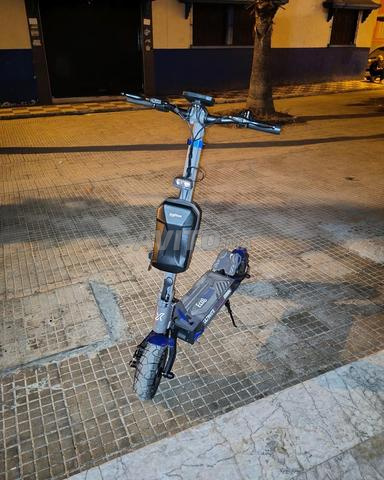 Quartier Kréma, Hollywood Cinema - 2