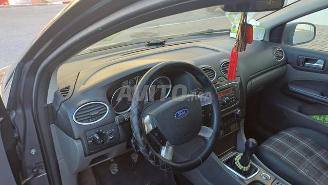 Ford focus 2010 - 2