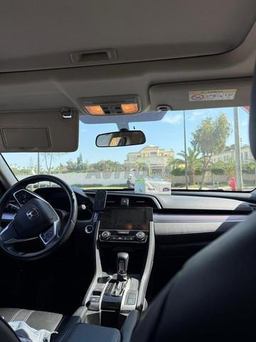 Honda Civic Essence Automatique 2018 à Casablanca
