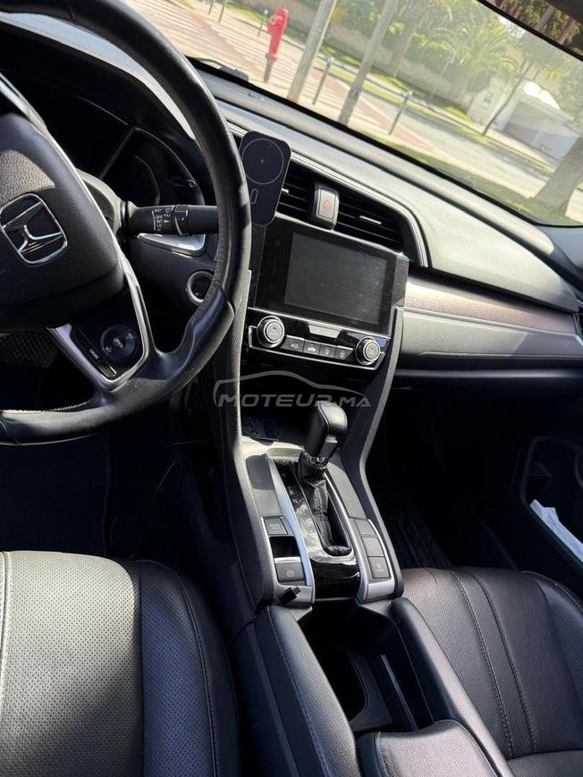Honda Civic Essence Automatique 2018 à Casablanca