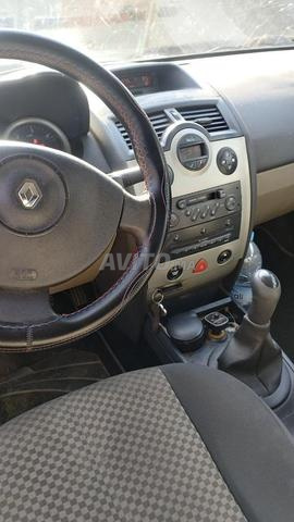 Renault Megane 2006 - Vendeur très transparent - 2