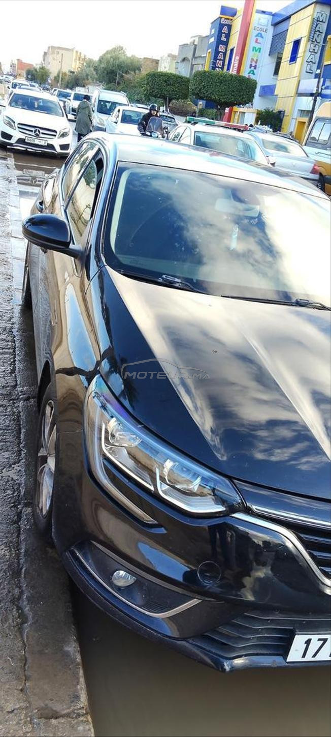 je met en vente ma voiture Mégane 4 explore 2018l 