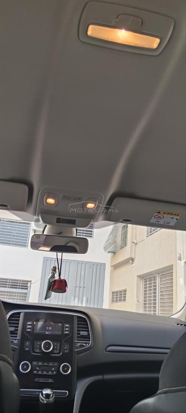 je met en vente ma voiture Mégane 4 explore 2018l 