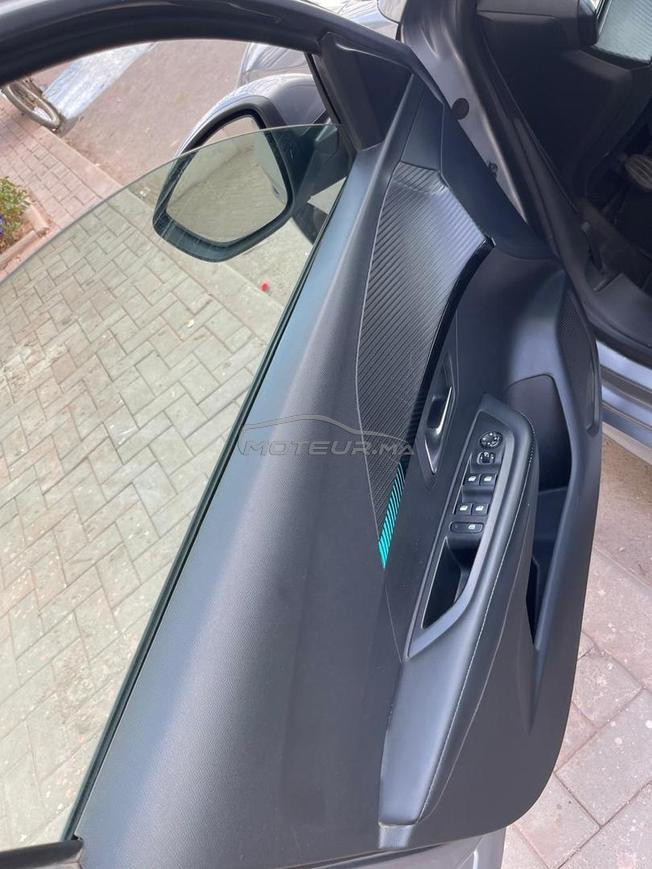 Peugeot 208 allure 3amra 