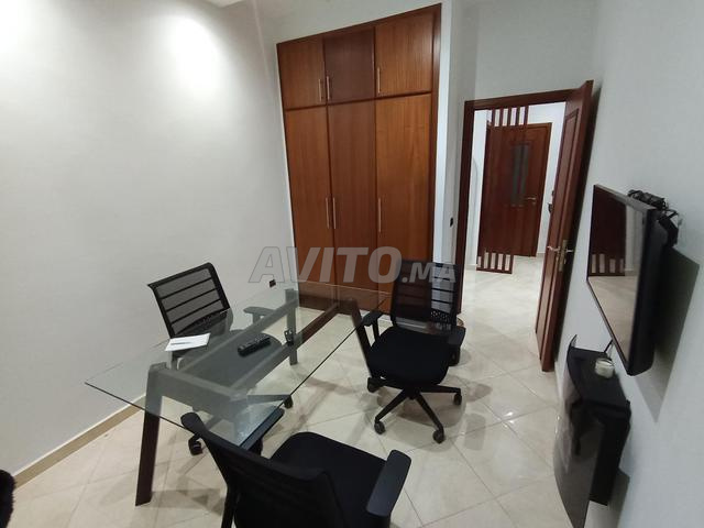 Bureau moderne complet à vendre