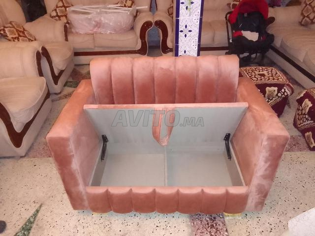 أريكة جديدة للبيع بحالة ممتازة - 2