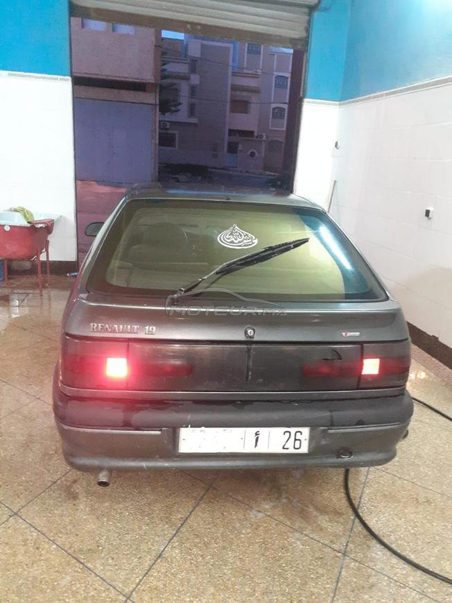Renault Diesel Manuelle 1995 à Zaïo