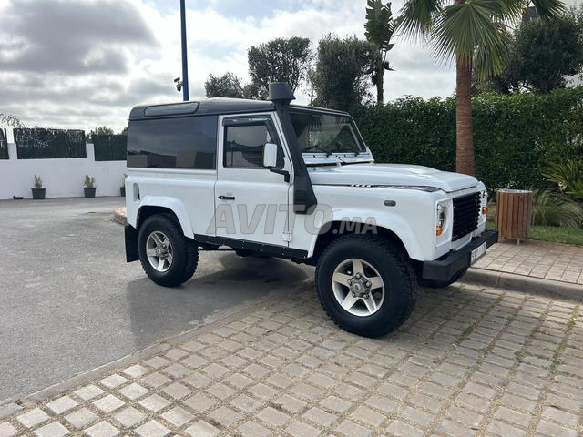 لاند روفر ديفندر