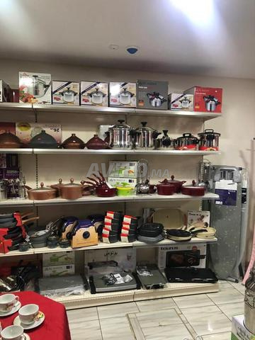 Équipement de rayonnages pour magasins - 2