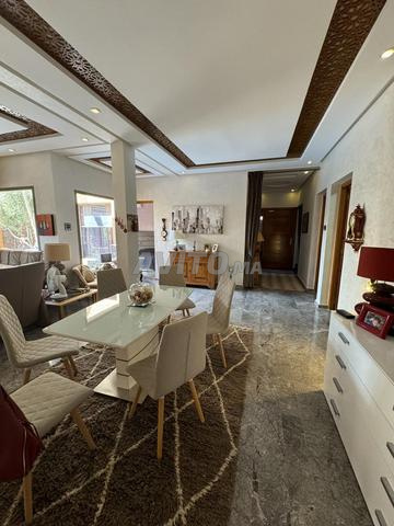 فيلا بـ 4 غرف نوم بجوار المدرسة الأمريكية - 2