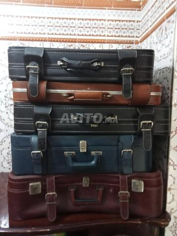 5 valises antiques - 2