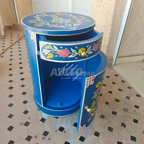 طاولة جانبية بزخرفة - 2