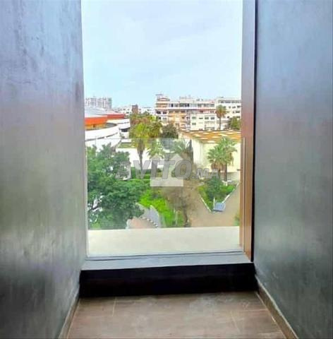 173724-Appt à louer à 8000DH à Maarif Extension - image 5