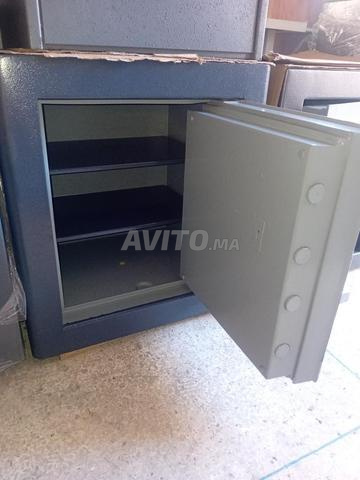 خزنة حديدية مستعملة بحالة جيدة France decayeux - 2