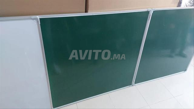 طاولة مع كراسي - 2