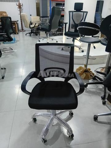 كراسي إدارية فاخرة بأداء احترافي - 2